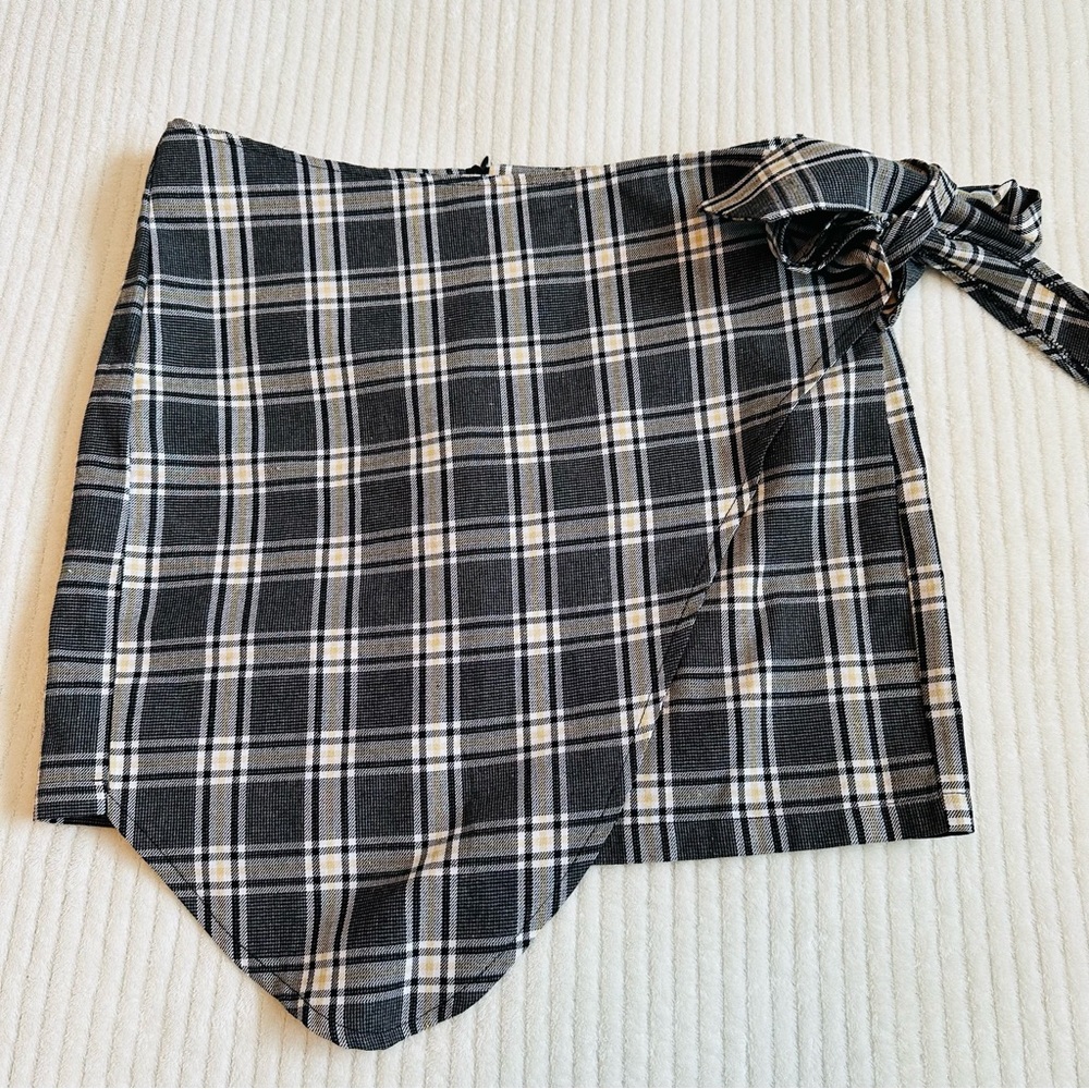 NWOT Plaid Wrap Skirt with Side Tie